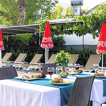 Belsea Hotel *